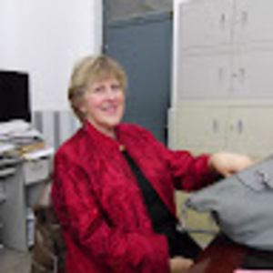 Meet your Posher, Cynthia j.